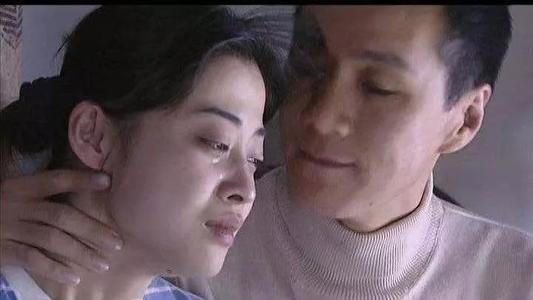 母第一时间要做这3件事！九游会网站女儿被家暴父